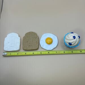 JAKKS Pacific Toy Play Food Fried Egg Bread Cupcake Lot of 4 as pictured